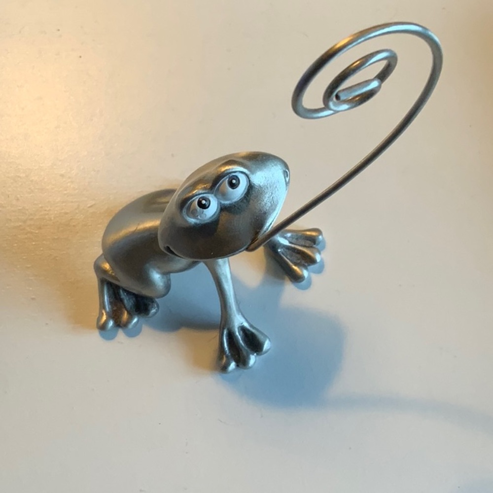 Frog Picture Holder